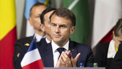Ще излязат ли криви сметките на Макрон във Франция?