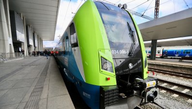 Новите влакове "Шкода" тръгват по българските железници