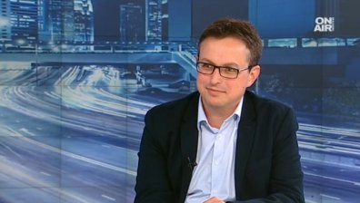 САЩ и ЕС спират търговската война… Засега, изтъкна анализатор