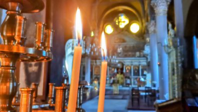 Днес се поднасят дарове за бедни или болни