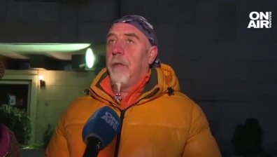 "Да запалим свещ за Нав": Организираха протестно бдение пред МВР след убийството 