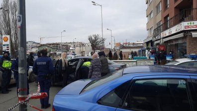 Неадекватен шофьор си спретна зрелищна гонка с полицията в София