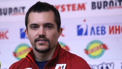 5000 лв., свински бут и вино за почетния гражданин на Банско Алберт Попов