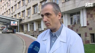 Докторите спасяват зрението на ранената полицайка на "Левски" - ЦСКА