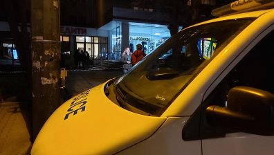 Стрелба в офис за бързи кредити в Стара Загора, има загинал