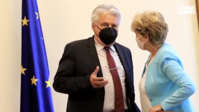 Рашков отговори за имотите, закани се да разкрие имената на политиците със сметки в чужбина