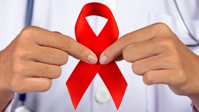 Проваля ли се държавата в контрола и превенцията на ХИВ?