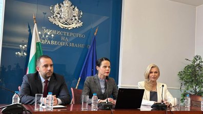 ИАЛ откри над 30 незаконни платформи за лекарства, включително пептиди за отслабване