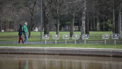 Разкъсана облачност и температури до 12 градуса в последния ден от годината