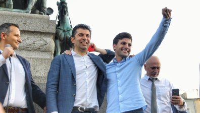 Минчев към протестиращите: Ще продължаваме напред, работим за вас