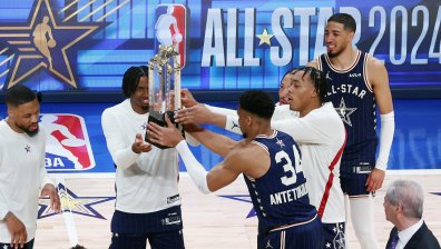 Шоу с почти 400 точки: Изтока срази Запада в Мача на звездите в НБА