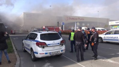 Пожаротехнически експерт разследва големия пожар в Бургас