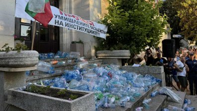 Министър Манол Генов разпореди спешни мерки за преодоляване на водната криза