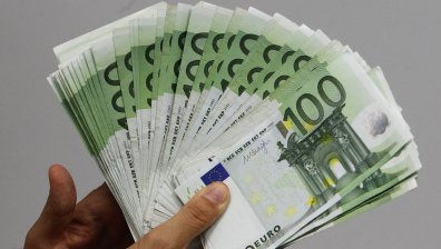 Евростат: Българите работят най-дълго, но вземат най-ниски заплати