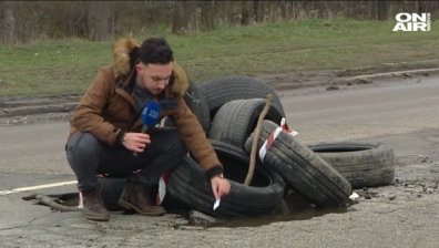 След снега: Софийските улици отново заприличаха на лунен пейзаж