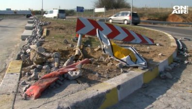 ТИР разруши новия пътен възел край Кочериново