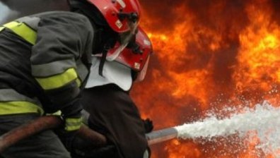 Осем пожарникари загинаха в Москва, докато се опитваха да потушат пожар в склад