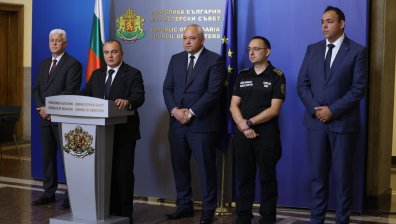 Абровски: Забранява се косенето в най-горещите часове заради риска от пожари