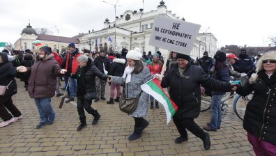Депутатите обсъждат щурма на НС, пенсиите и цените на тока