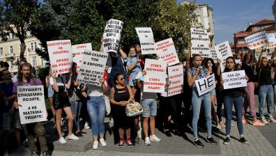 Ресторантьори: Ще защитим бизнеса си със стачки, блокади и гражданско неподчинение