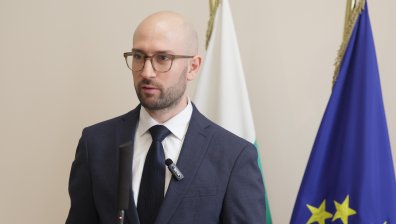 Финансовият министър: Запазваме 5% ръст на заплатите в държавния сектор