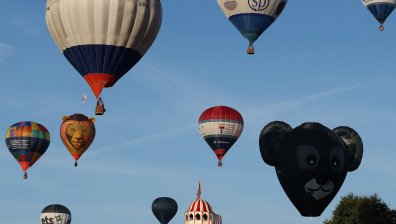 Пъстро зрелище в небето: Фестивалът на балоните в Бристол (СНИМКИ)
