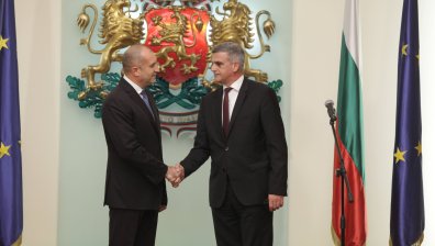 Радев похвали кабинета "Янев": Прекършихте четвъртата Ковид вълна, овладяхте енергийната криза