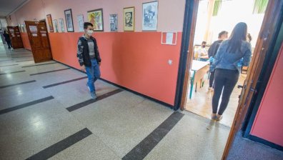 Родители и учители на протест: Дистанционното обучение е пагубно за децата