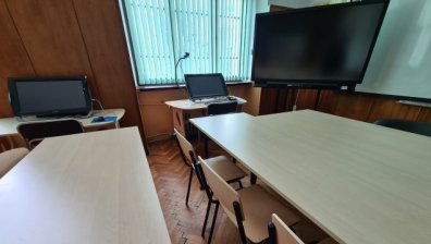 Наказват директори и квестори за подменени диктовки на матурите след 4 клас