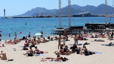 86% от французите ще почиват у дома, отчели са 50 млрд. загуби от туризъм