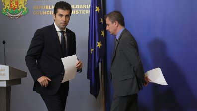 Настоящи и бивши управляващи се скараха кой е осигурил газовата връзка с Гърция