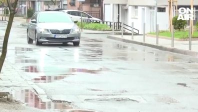 Лунен пейзаж на улица в кв. "Изгрев", пред Bulgaria ON AIR Фандъкова обеща ремонт