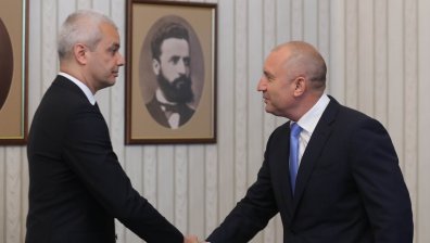 Костадинов при Радев: Готови сме да разговаряме за широк кабинет, без ГЕРБ и ДПС