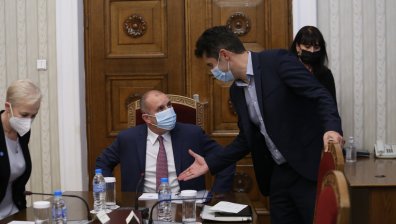 Не отреже ли пъпната връв с Радев - "Продължаваме промяната" не я чака светло бъдеще