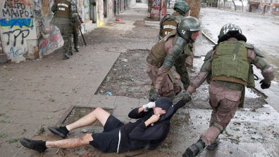 Столицата на Чили отново се превърна в бойно поле