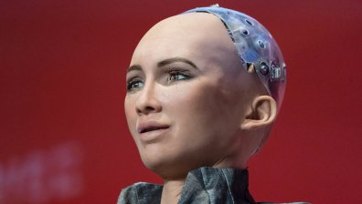 Робот нарисува картина, купиха я зa $688 xил.