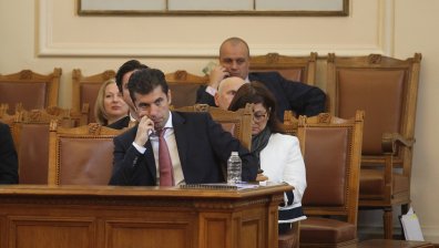 ГЕРБ иска извънредно заседание в неделя и оставка на кабинета в понеделник