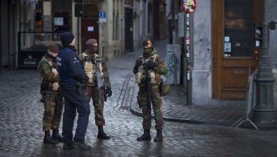 Десетки арестувани за трафик на 15 тона кокаин