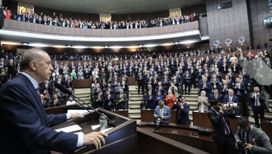 Турски депутат почина след инфаркт в парламента при реч срещу Израел