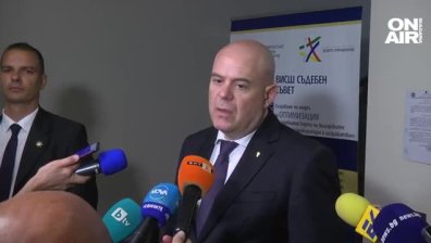 Ще си "отиде" ли Гешев? ВСС обсъжда исканията за предсрочното му освобождаване