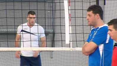 Кузюткин аут от националния, Константинов остава начело на мъжете