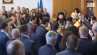 Фандъкова положи клетва на тържественото заседание на Столичния общински съвет