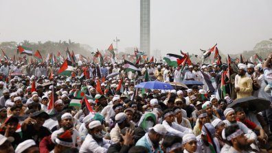100 000 души на протест в Бангладеш срещу действията на Израел в Газа (+СНИМКИ)