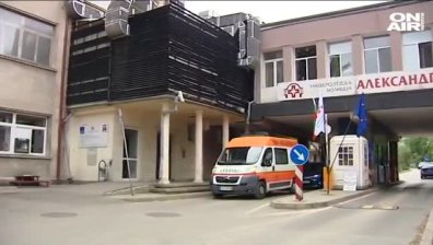 Починалата д-р Пандова била от първите заразени медици у нас