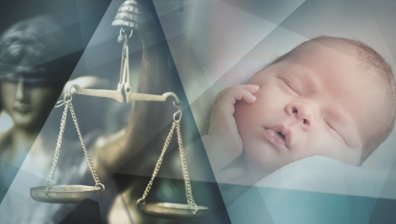 Решават съдбата на акушерката, пребила новородената Никол