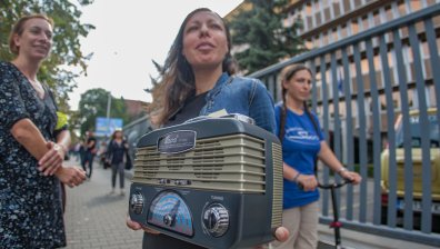 Жива верига и конкретни искания заради казуса с БНР (+снимки)