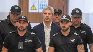 Повдигнаха нови обвинения на Благомир Коцев