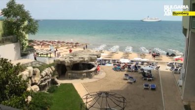 Борба за място на плажа