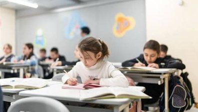 В Украйна учат под земята: Над 5000 деца се връщат към присъствено обучение в убежища