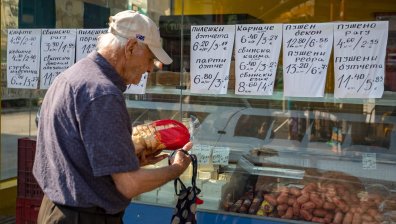 Няма да вдигаме данъците и осигуровките, увери премиерът Желязков